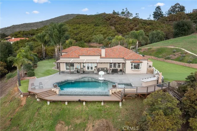 $1,699,900 | 29165 Ridgeline Court, Temecula, CA 92590