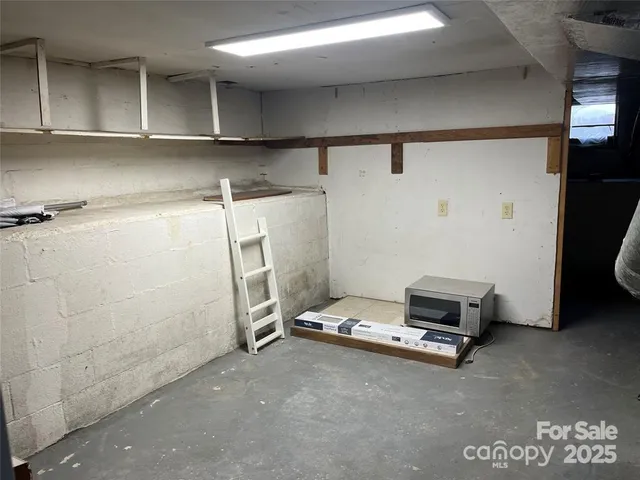 $475,000 | 2333 Cedar Rock Circle, Lenoir, NC 28645