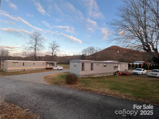 $475,000 | 2333 Cedar Rock Circle, Lenoir, NC 28645
