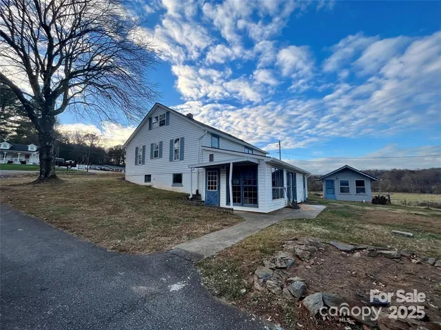 $475,000 | 2333 Cedar Rock Circle, Lenoir, NC 28645