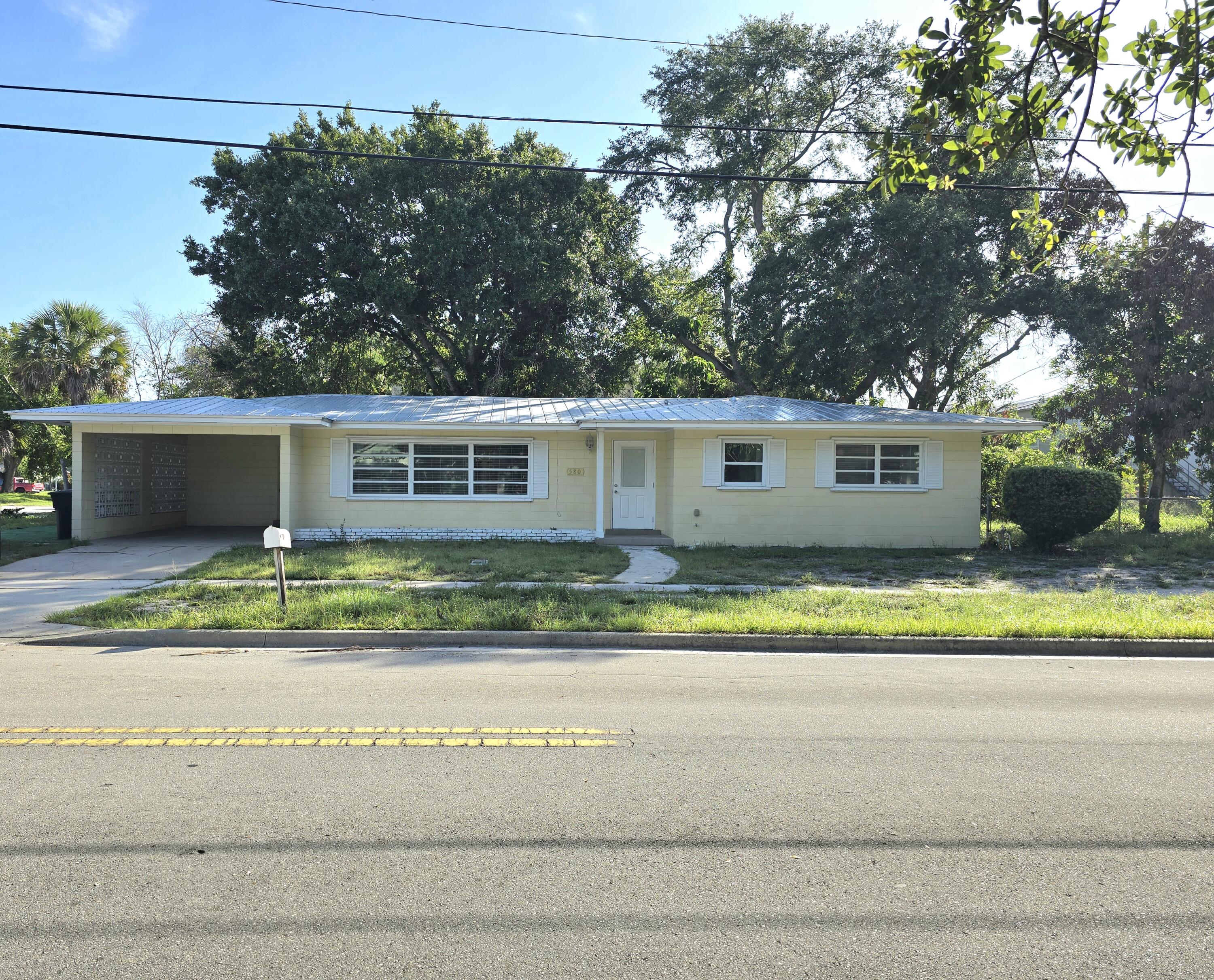 580 Wendell Road Fort Pierce, FL 34950 - Photo 1 of 25 20260617_090224