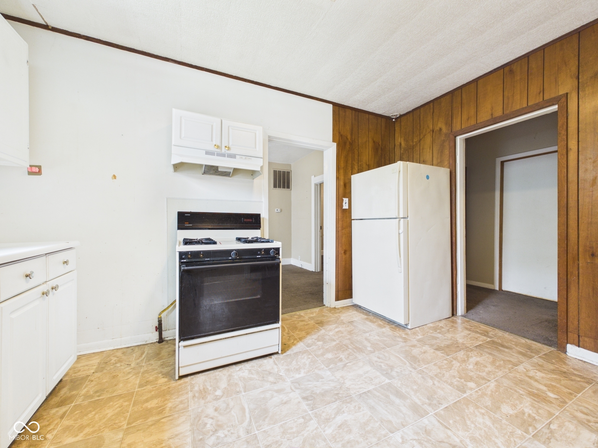 718 Ruddle Avenue Anderson, IN 46012 - Photo 13 of 20