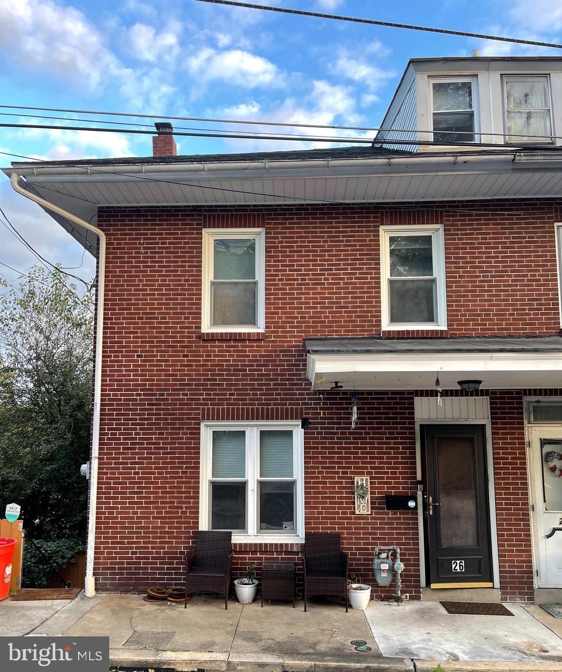 26 East Mohn Street Mohnton, PA 19540 - Photo 2 of 27 Front