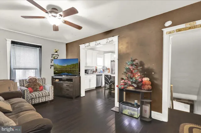 $235,000 | 26 East Mohn Street, Mohnton, PA 19540