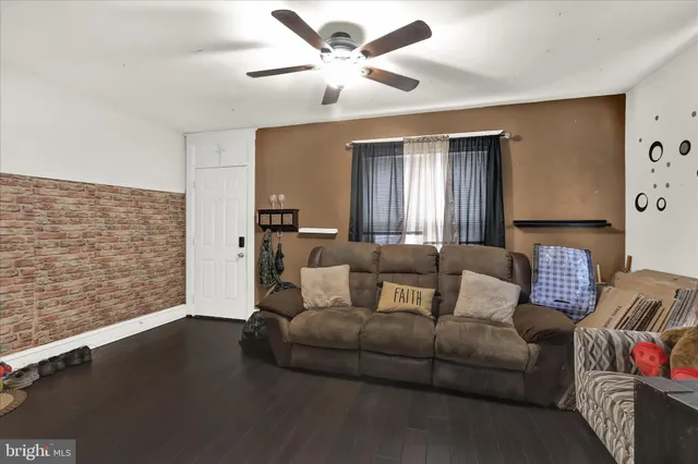 $235,000 | 26 East Mohn Street, Mohnton, PA 19540