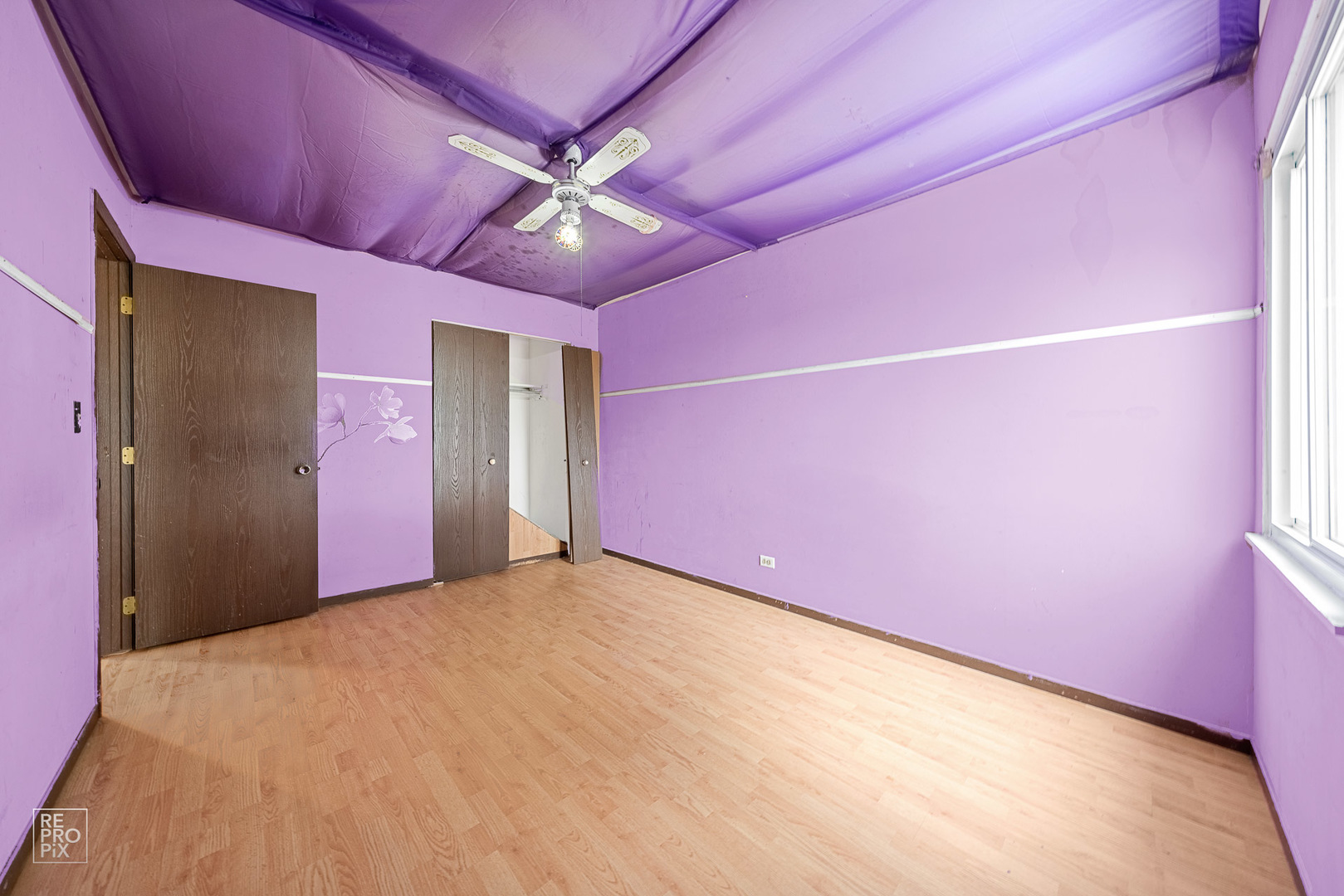 1901 Crescent Lane Hoffman Estates, IL 60169 - Photo 8 of 12 a view of an empty room