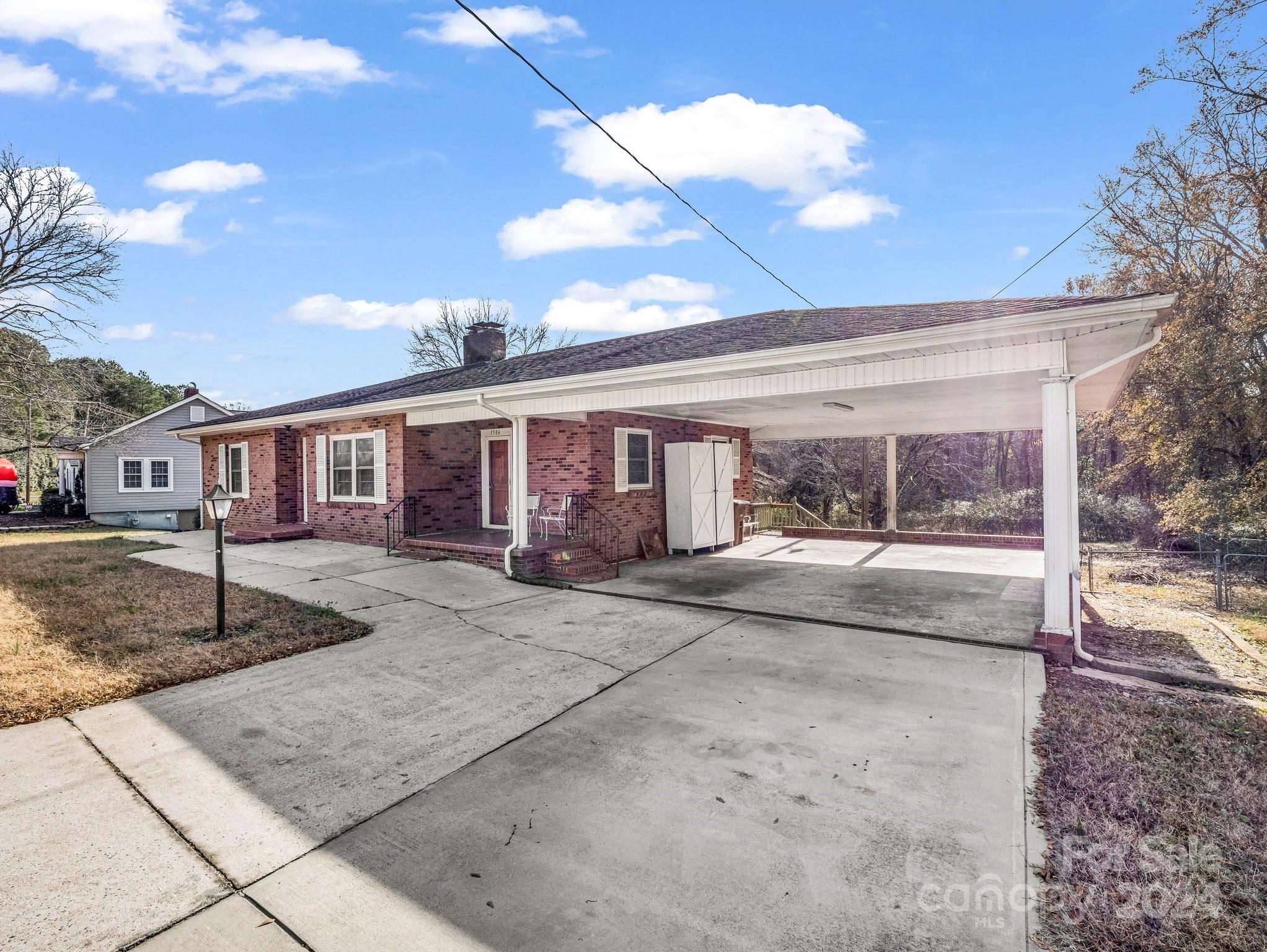 1586 Kings Road Shelby, NC 28150 - Photo 1 of 28 Gallery Image 1