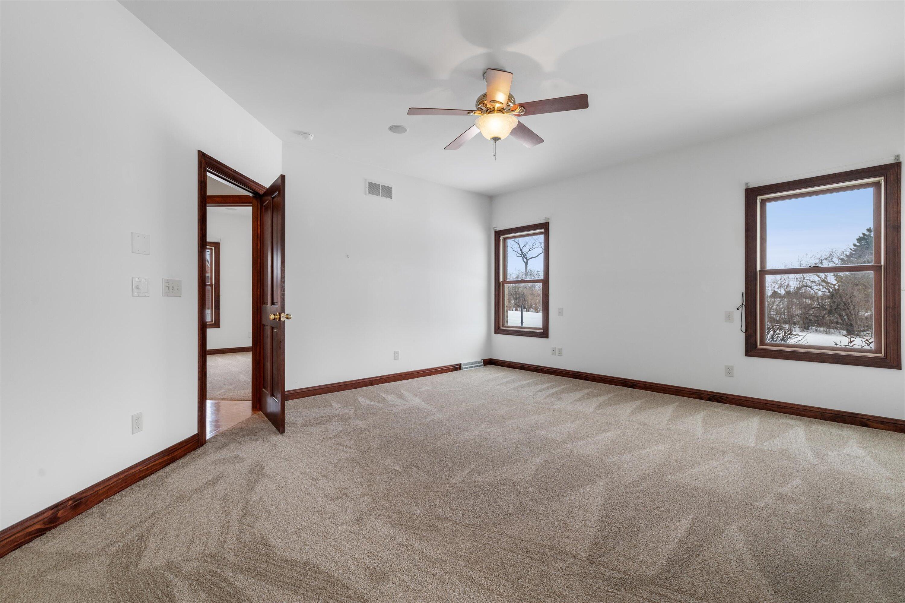 145 Victoria Circle Union Grove, WI 53182 - Photo 23 of 68 44-IMG_9657