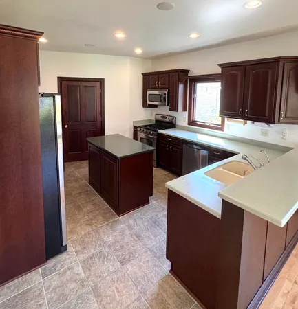 $679,900 | 145 Victoria Circle, Union Grove, WI 53182