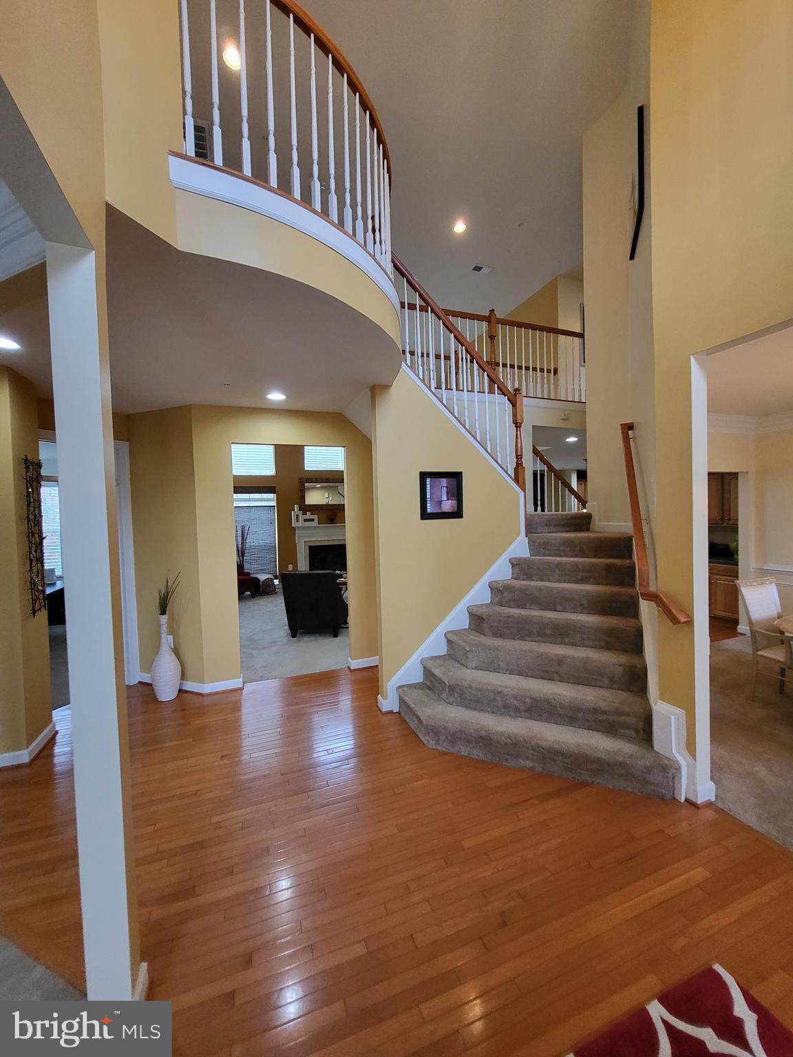 9819 Oxbridge Way Bowie, MD 20721 - Photo 3 of 47