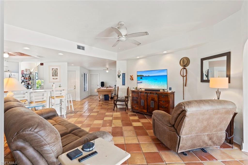 2294 Anchorage Lane, Unit B Naples, FL 34104 - Photo 10 of 31