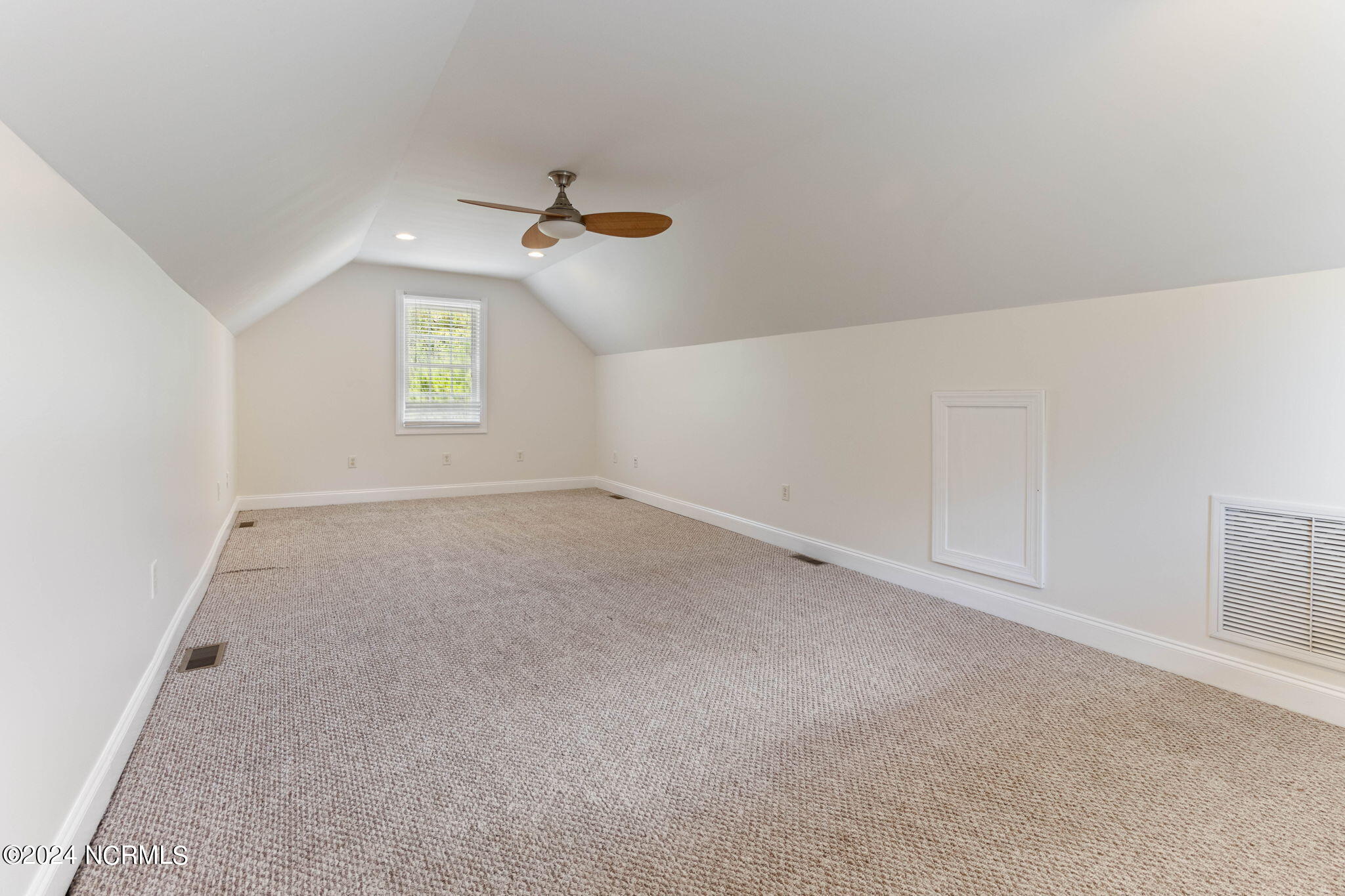182 Old Folkstone Road Holly Ridge, NC 28445 - Photo 29 of 34 40-web-or-mls-IMG_5870