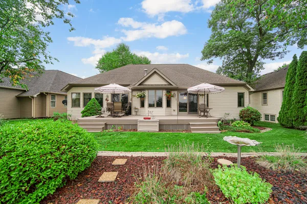 $650,000 | 97 Scotscraig Drive, Valparaiso, IN 46385