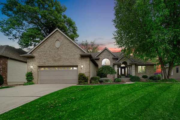 $630,000 | 97 Scotscraig Drive, Valparaiso, IN 46385