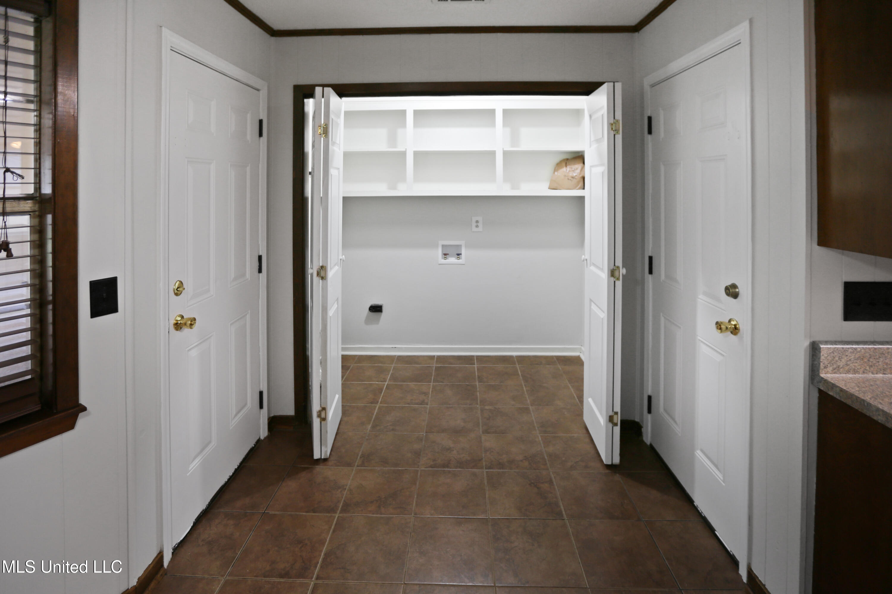 343 Swan Ridge Drive Jackson, MS 39212 - Photo 8 of 32 323 Swan Ridge Dr - 15