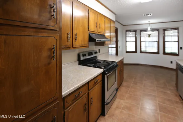 $129,000 | 343 Swan Ridge Drive, Jackson, MS 39212