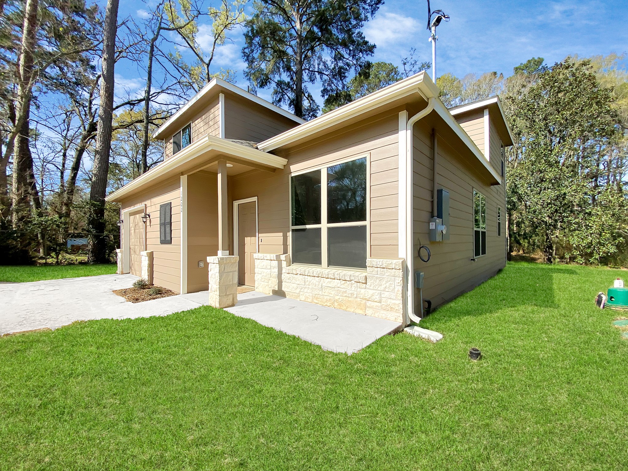 1202 St Lawrence River Road Montgomery, TX 77316 - Photo 2 of 21