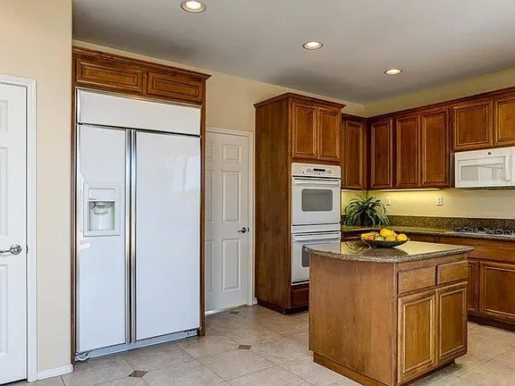 11217 Ravenna Lane Porter Ranch, CA 91326 - Photo 16 of 28