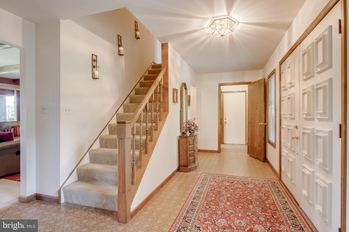14 Wetherbee Court Phoenix, MD 21131 - Photo 28 of 64 Lower Level Entry foyer