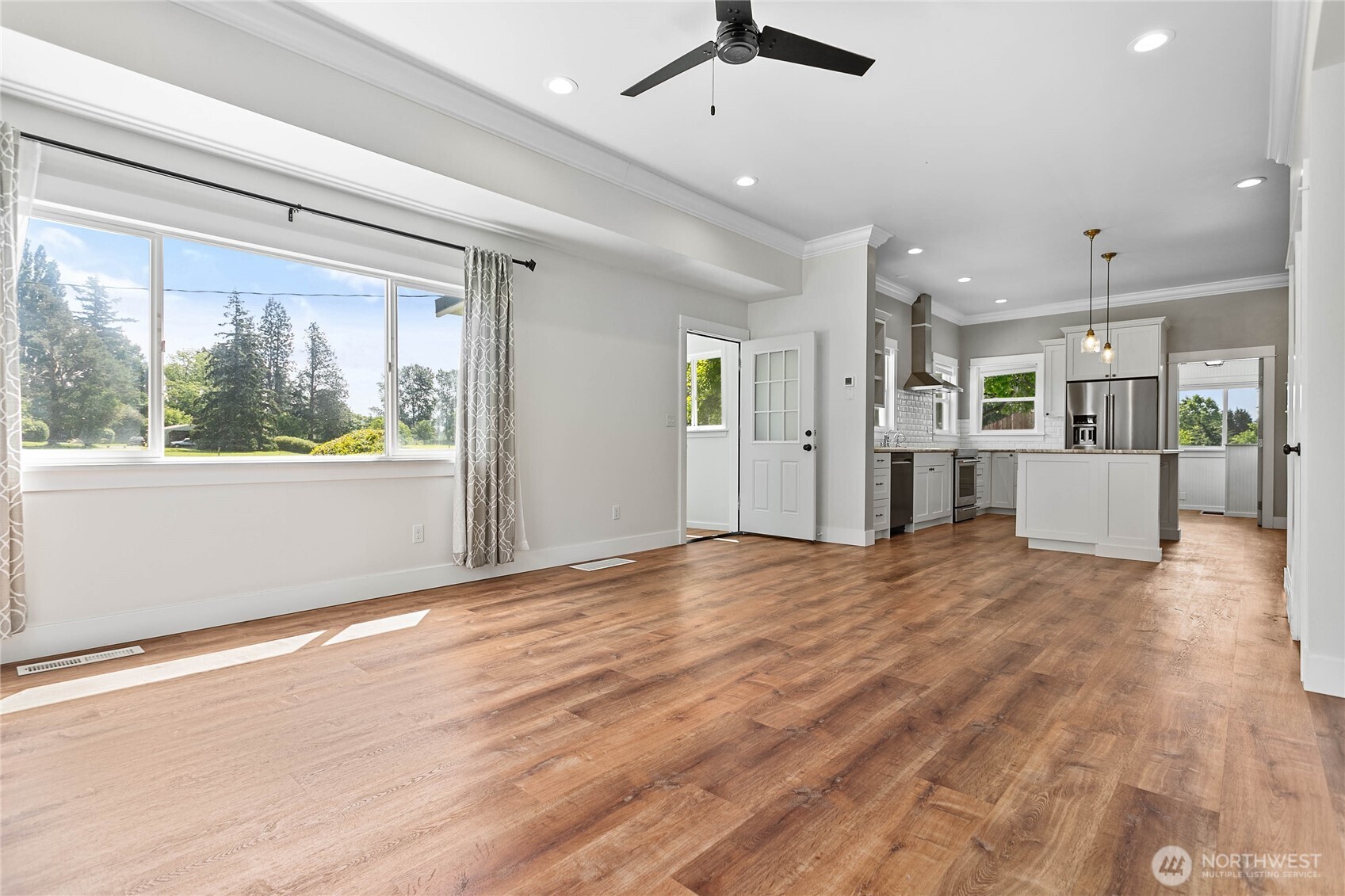 551 East Smith Road Bellingham, WA 98226 - Photo 8 of 39