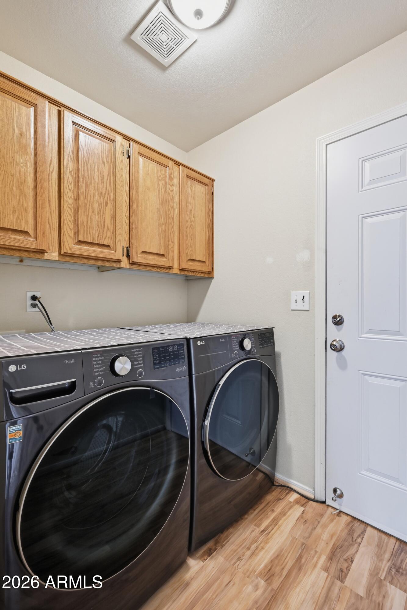 905 West Prairie Road Payson, AZ 85541 - Photo 23 of 38 a utility room with sink dryer and washer