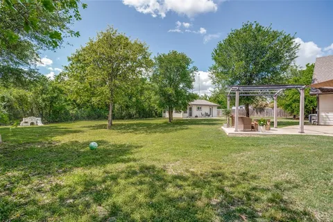 $650,000 | 104 Windsong Court, Weatherford, TX 76087