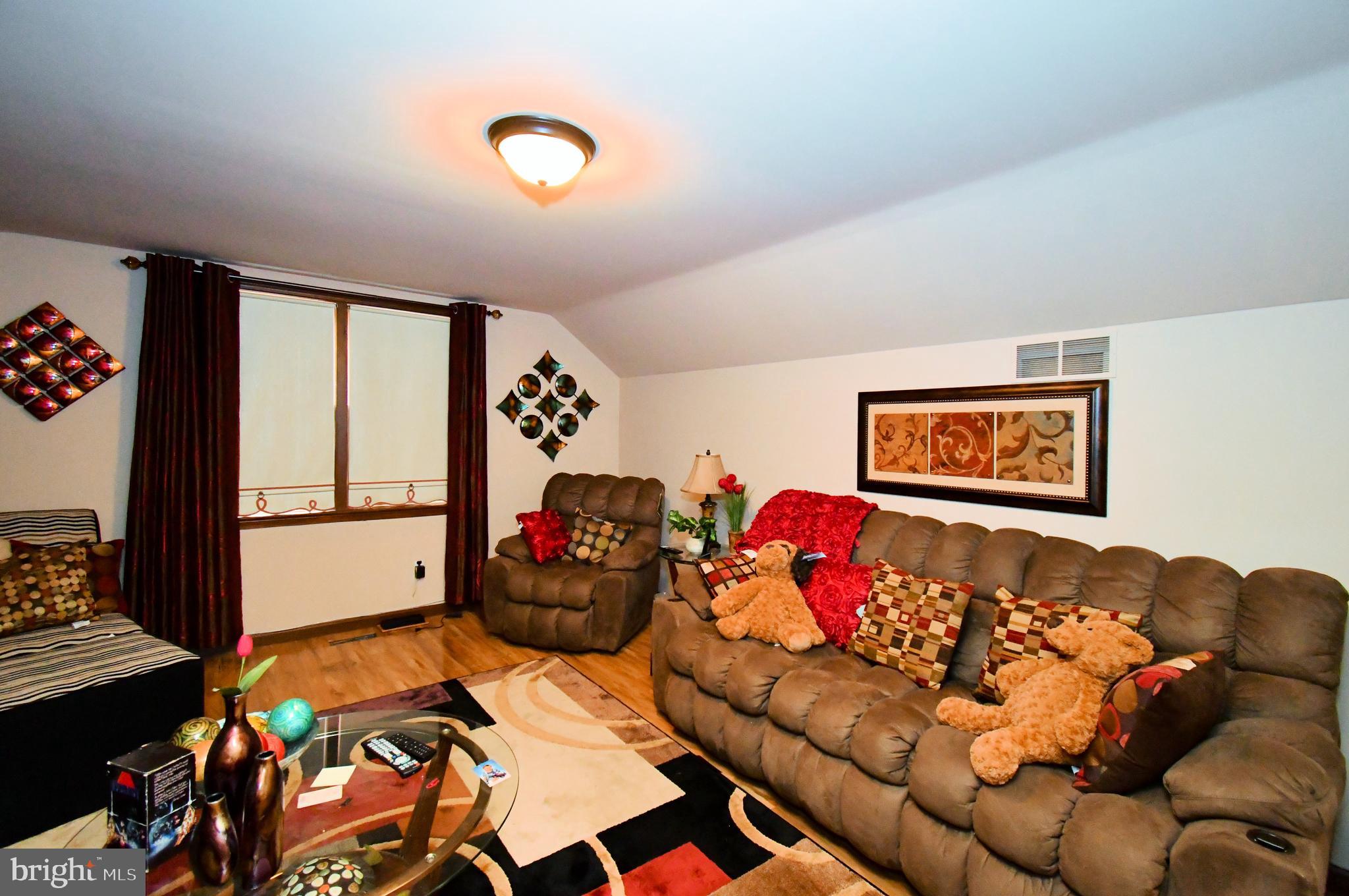 4744 Dunston Road Bensalem, PA 19020 - Photo 31 of 58 Gallery Image 31