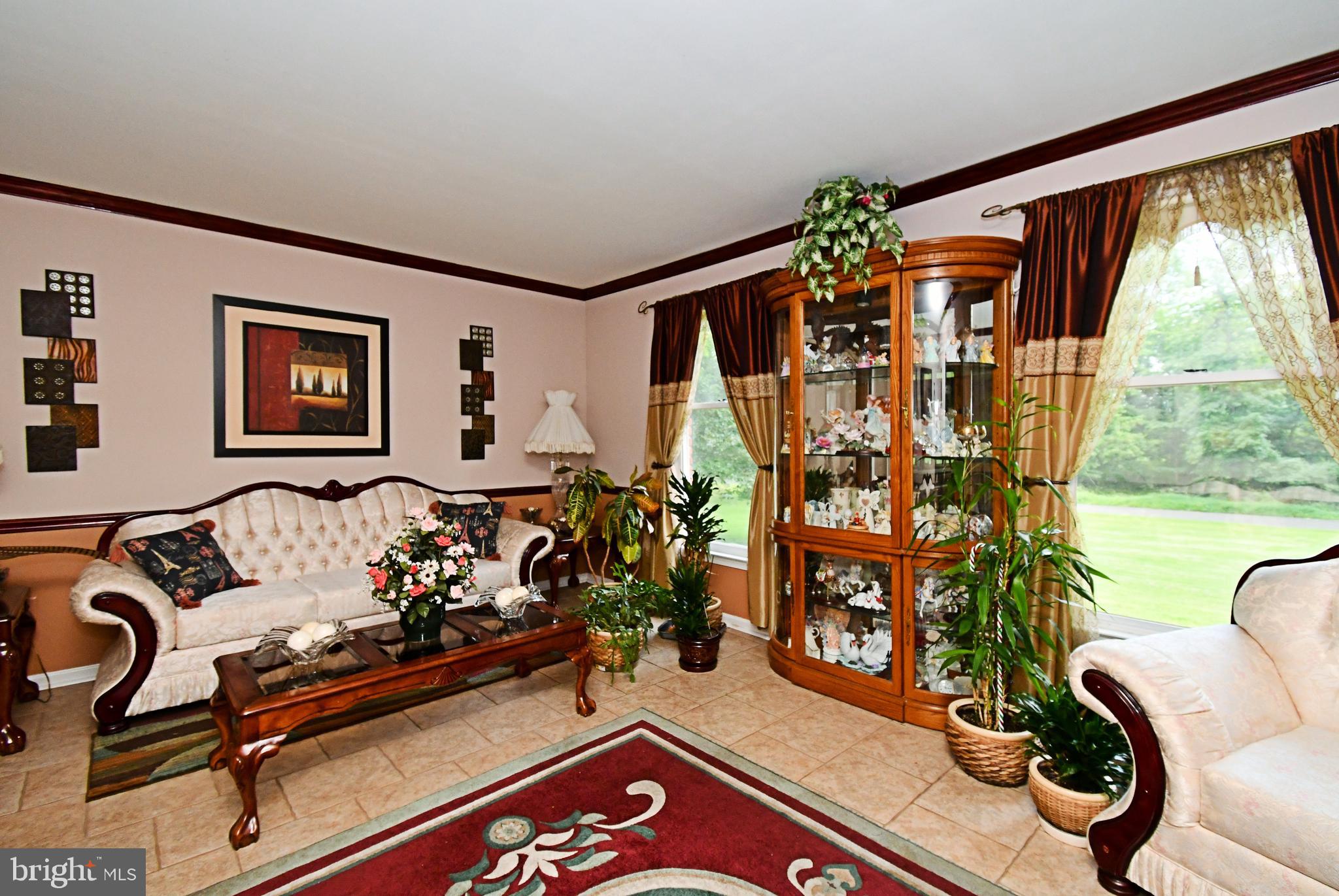 4744 Dunston Road Bensalem, PA 19020 - Photo 10 of 58 Gallery Image 10