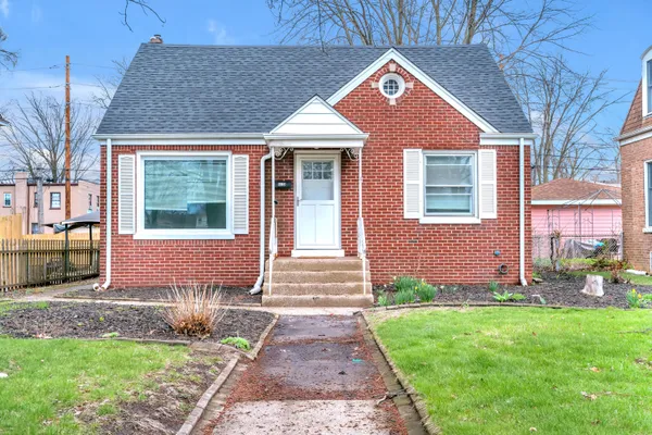 $319,000 | 8215 Hohman Avenue, Munster, IN 46321