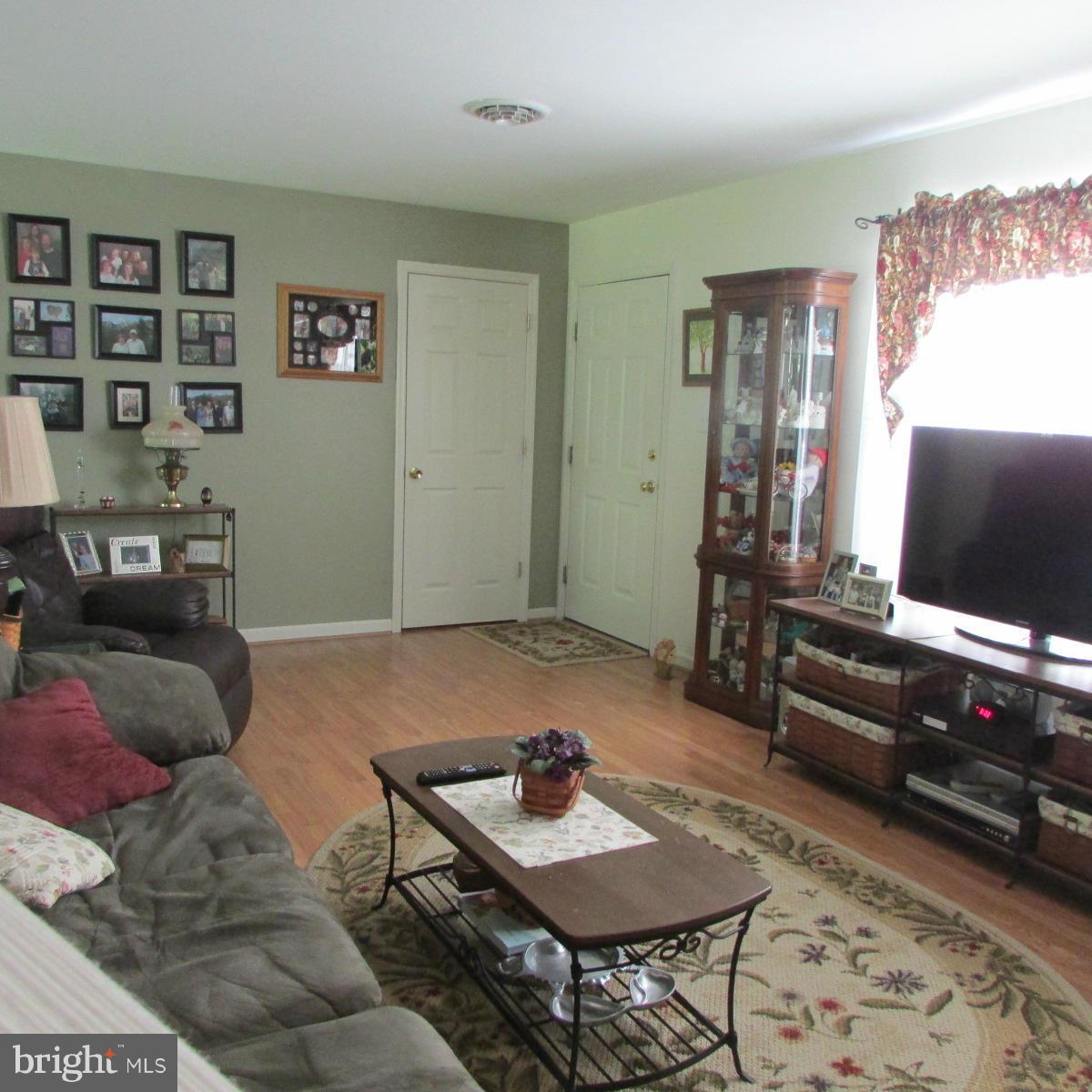 609 4th Street Crumpton, MD 21628 - Photo 12 of 23 Living Room