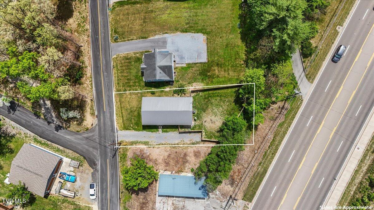 1321 Haga Road Kingsport, TN 37660 - Photo 33 of 38 34-DJI_20260417132431_0478_D
