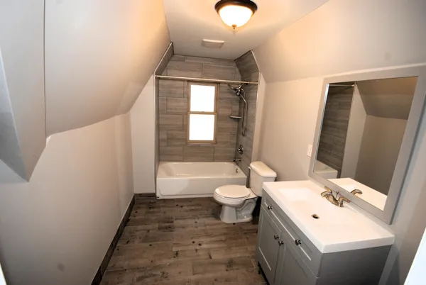 $2,500 | 1872 Champaign Road, Lincoln Park, MI 48146