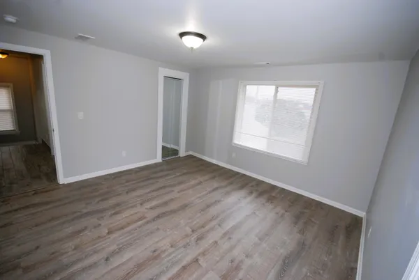 $2,500 | 1872 Champaign Road, Lincoln Park, MI 48146