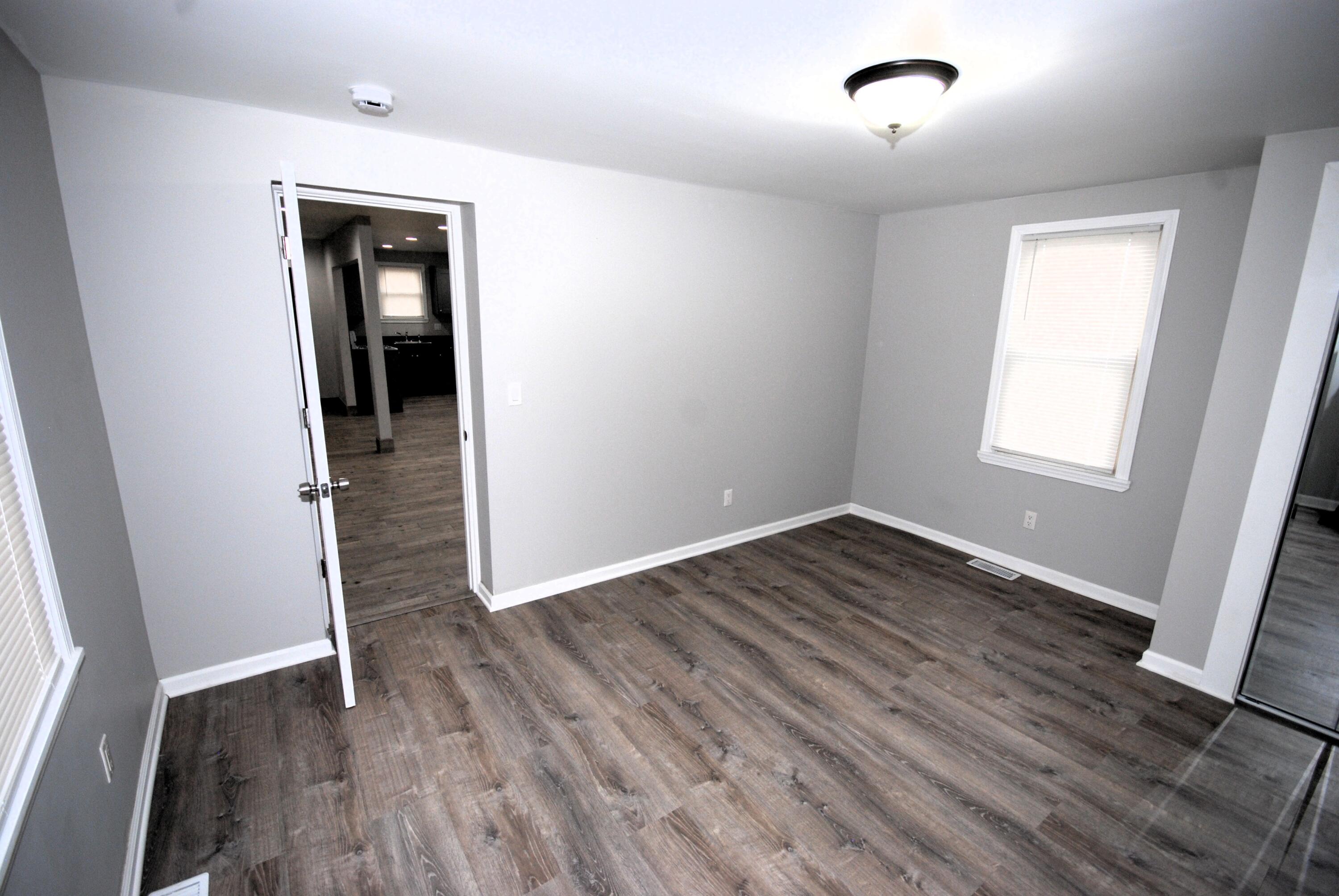 1872 Champaign Road Lincoln Park, MI 48146 - Photo 10 of 25 8.1 1st floor bed