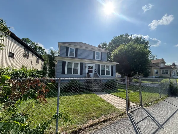 $3,000 | 466 Chandler Street, Worcester, MA 01602