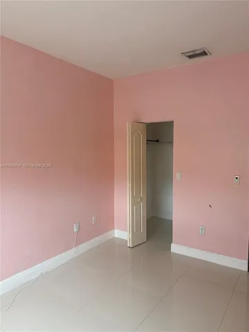 $3,500 | 3951 Northeast 13th Drive, Homestead, FL 33033