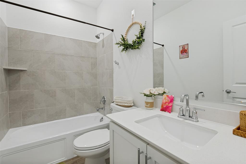 536 Breeds Hl Road Little Elm, TX 75068 - Photo 11 of 13 Bathroom