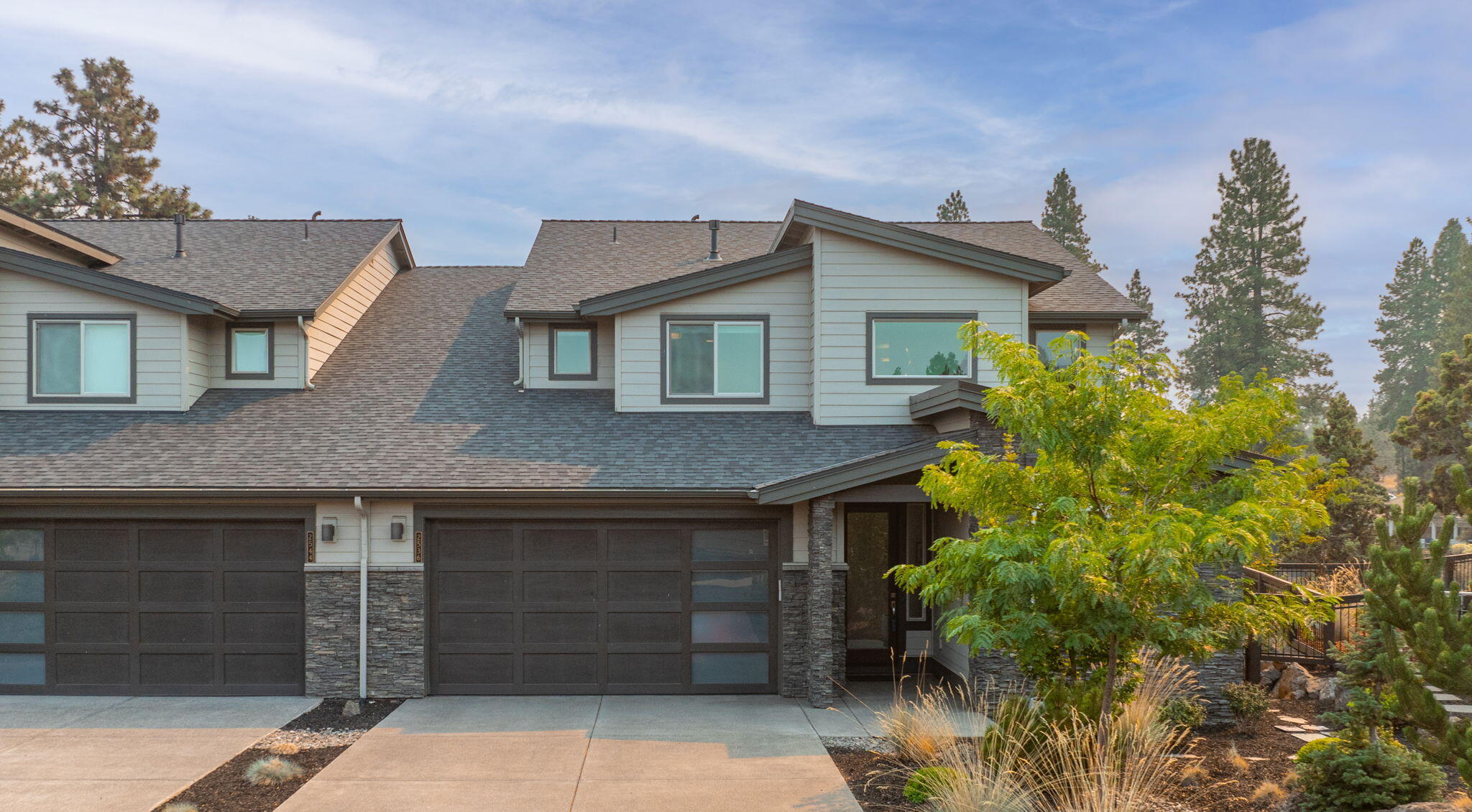 2536 Northwest Rippling River Court Bend, OR 97703 - Photo 4 of 56 15-web-or-mls-Riley Visuals-5