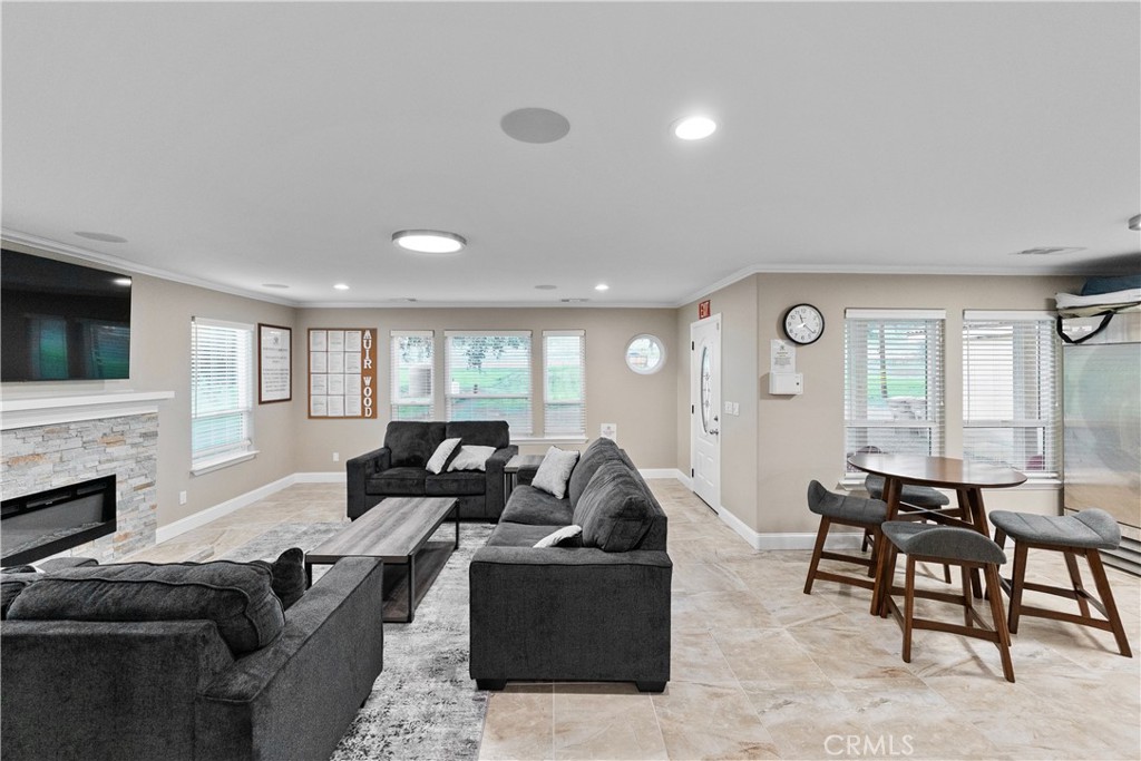 18804 Auberry Road Clovis, CA 93619 - Photo 8 of 30