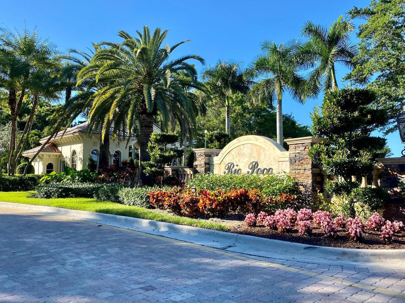 10340 Avenida Del Rio Delray Beach, FL 33446 - Photo 3 of 48 10340 Avenida Del Rio Delray-large-051-0