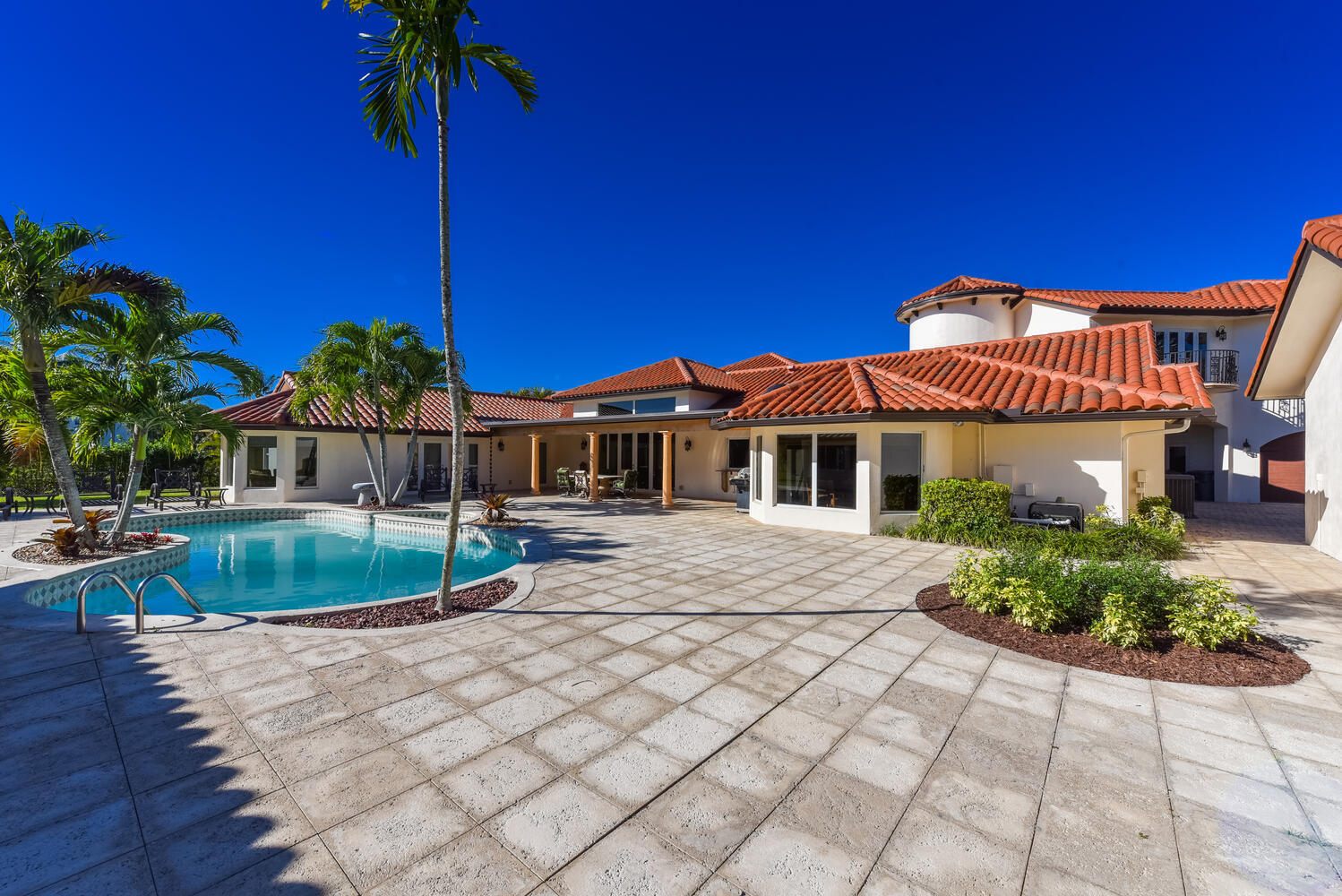 10340 Avenida Del Rio Delray Beach, FL 33446 - Photo 44 of 48 10FE62~1