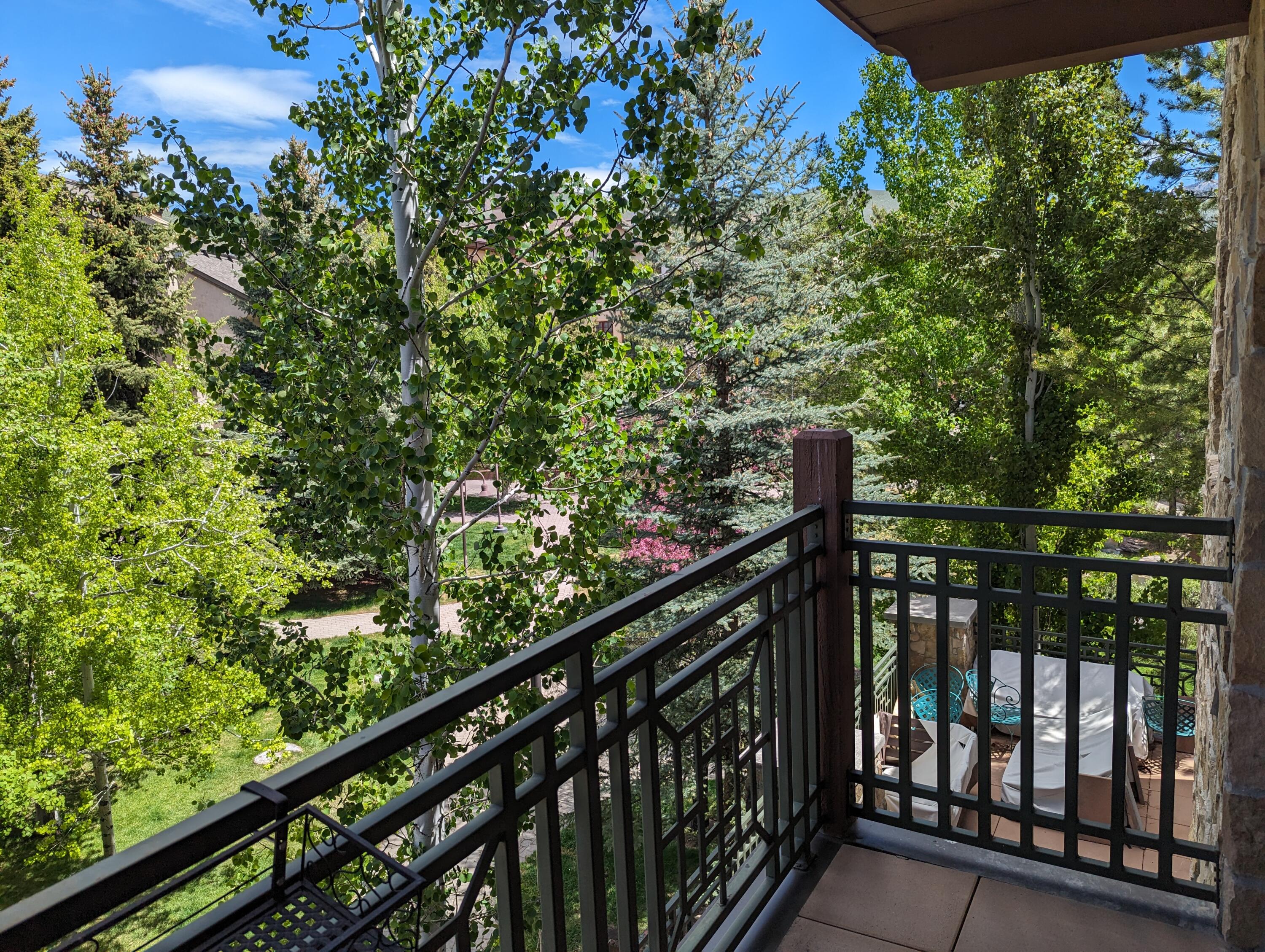 109 Angani Way, Unit 12 Sun Valley, ID 83353 - Photo 5 of 30 Deck