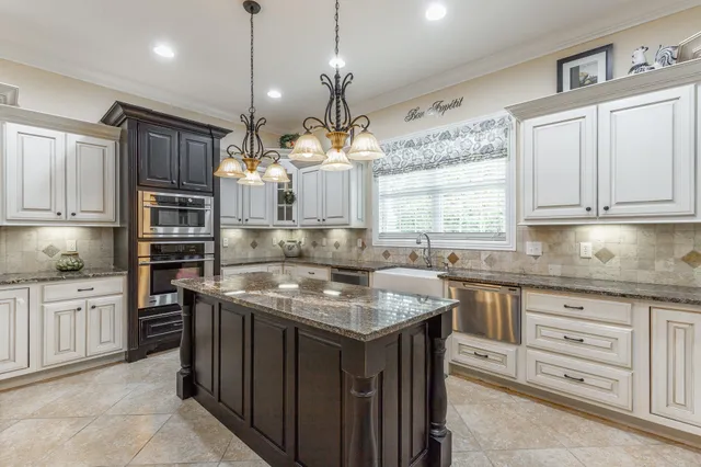 $850,000 | 43 Hidden Hills Drive, Chickamauga, GA 30707