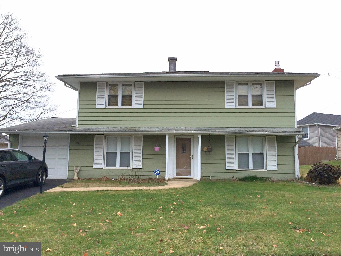 18 Terrace Road Levittown, PA 19056 - Photo 1 of 16