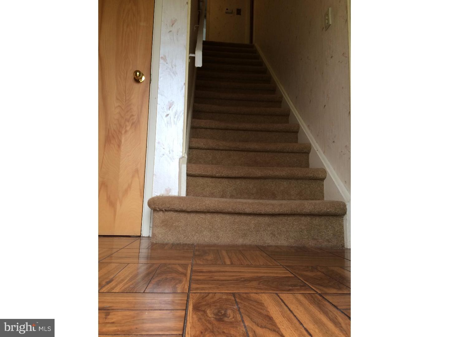 18 Terrace Road Levittown, PA 19056 - Photo 2 of 16