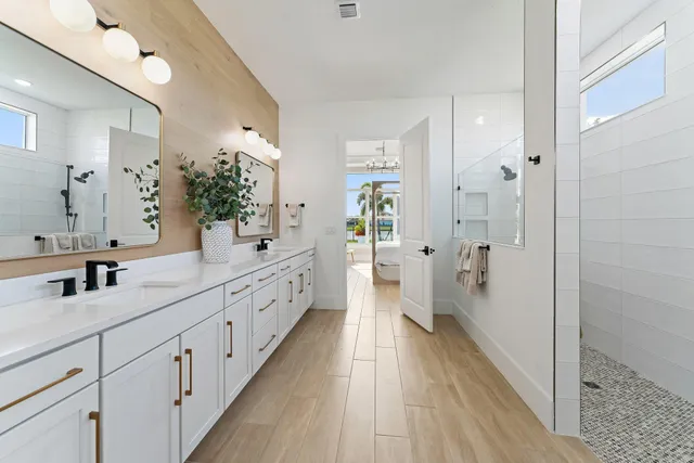 $3,895,000 | 20124 Southeast Bridgewater Drive, Jupiter, FL 33458