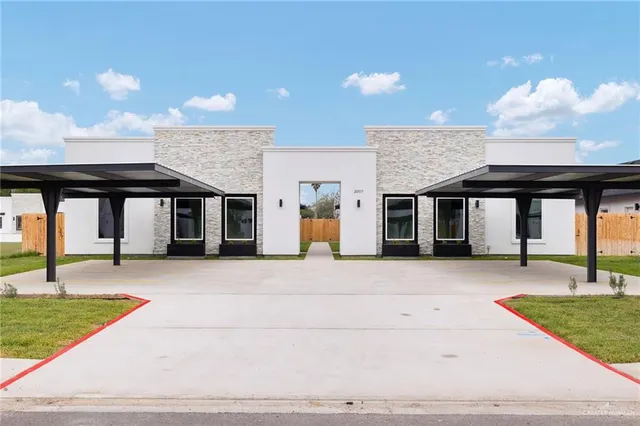 $1,450 | 2007 Selena Street, Unit 3, Mission, TX 78572