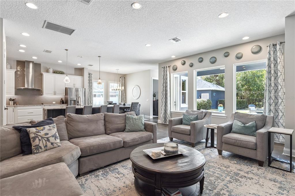 352 Moonbeam Loop Oviedo, FL 32765 - Photo 5 of 64