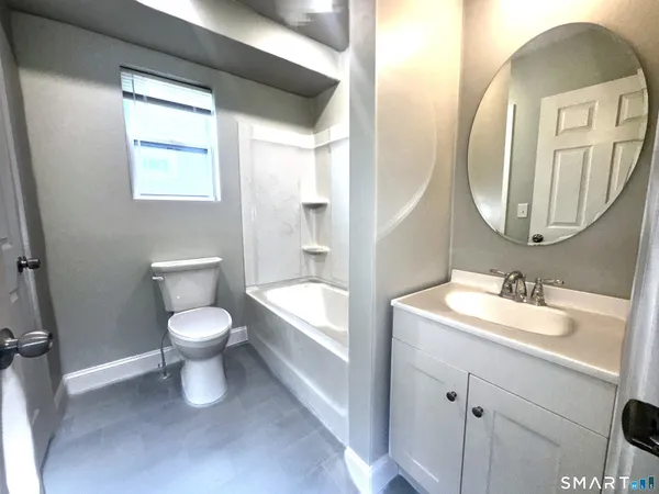 $3,400 | 105 Churchill Street, Fairfield, CT 06824