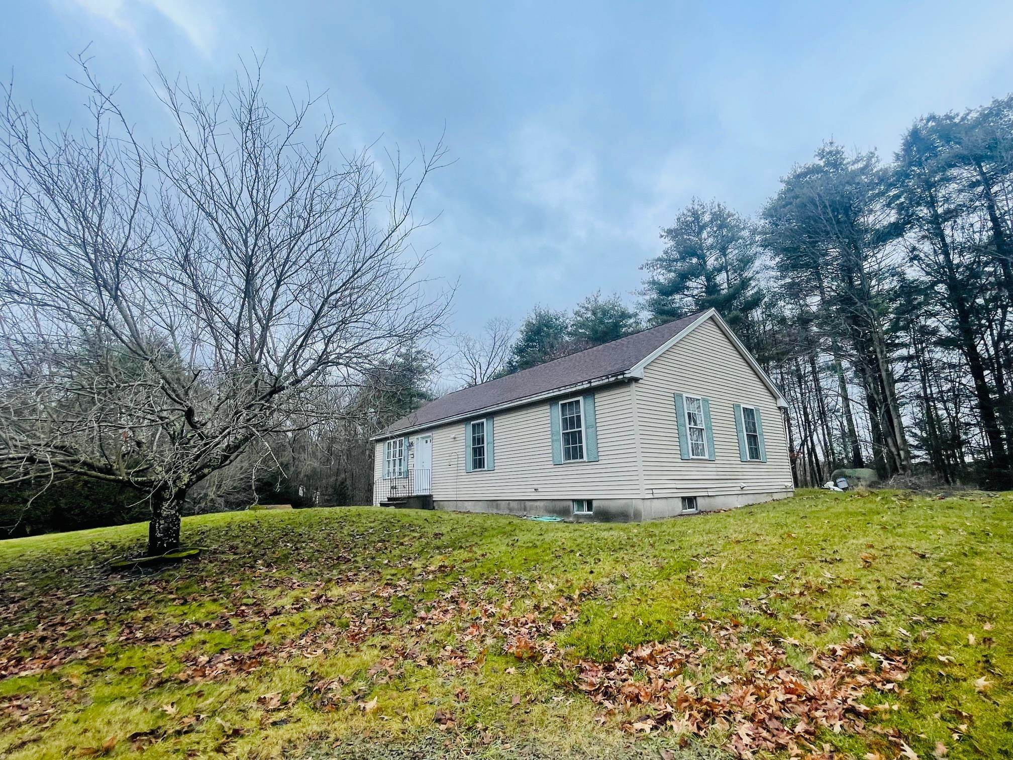 11 Lane Road Raymond, NH 03077 - Photo 5 of 18